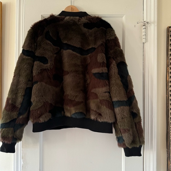 Anthropologie Marrakech Alyssa Green Camo Faux Fur Bomber Jacket - Picture 5 of 12
